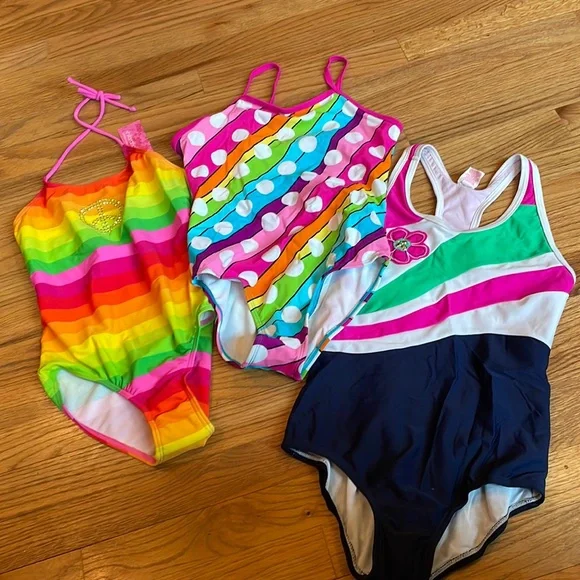 NWT-XHilaration swimsuit Target-size L/10-12-summer!